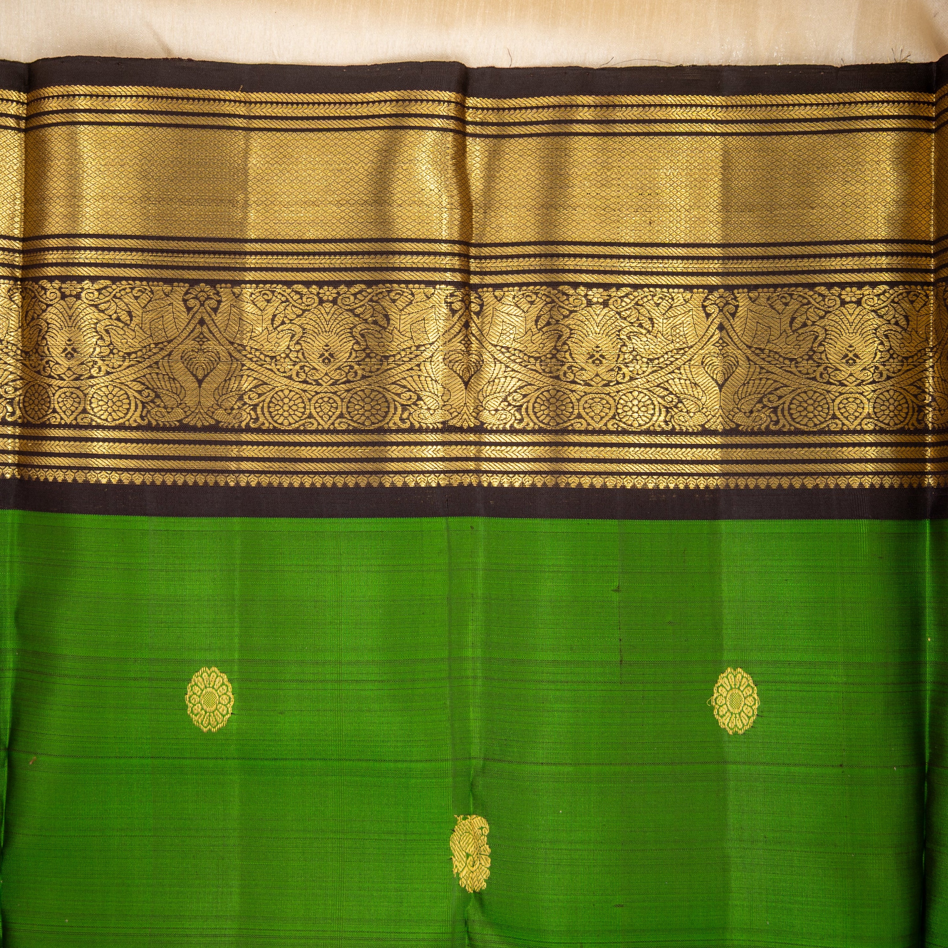 Harini - Kanchivaram Pure Silk Saree