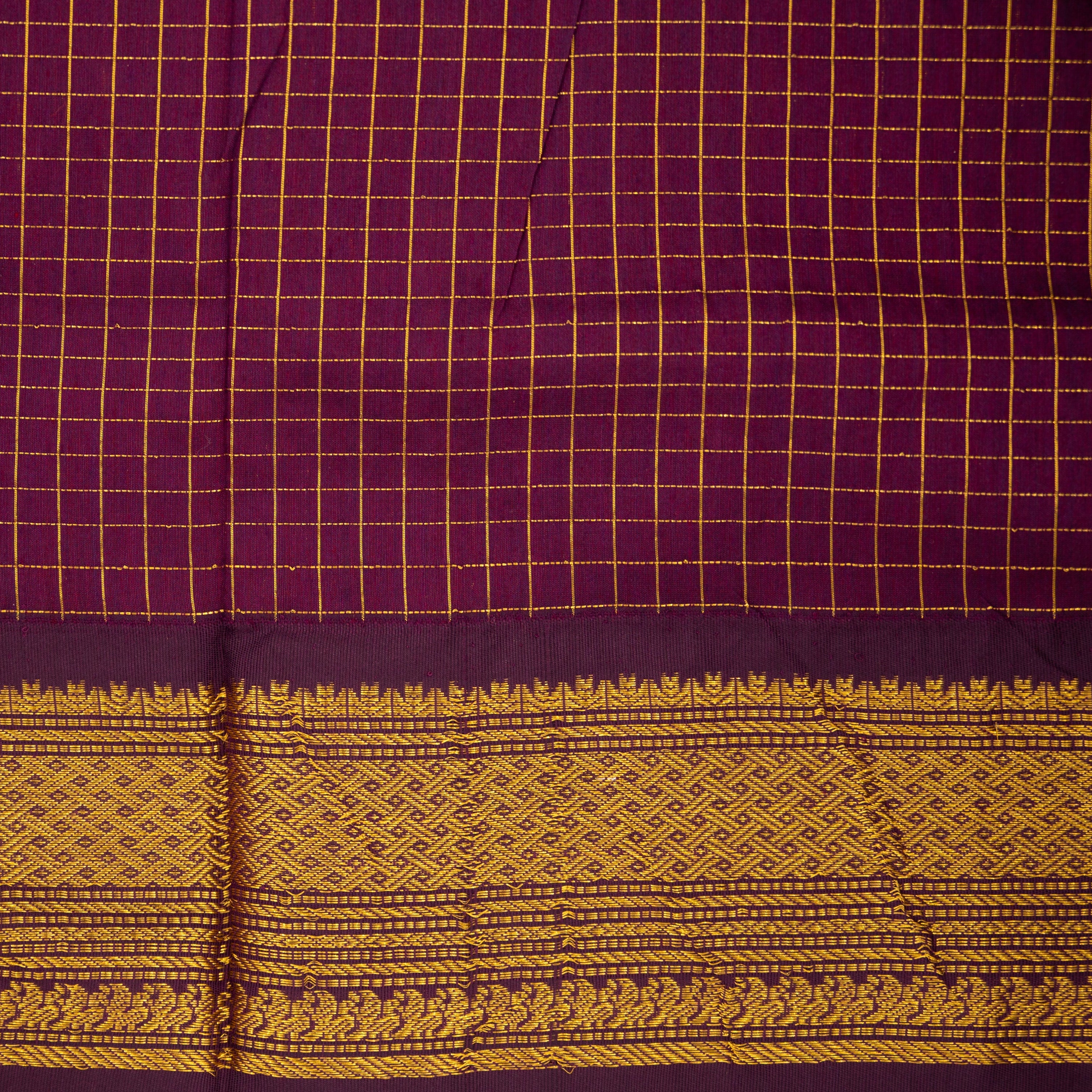 Ushe - Checked Kalyani Cotton Saree