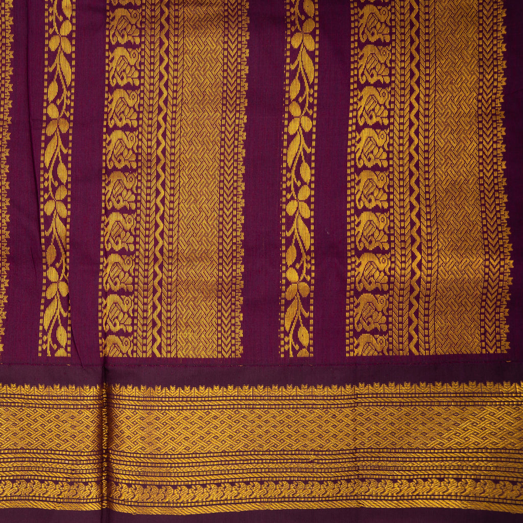 Ushe - Checked Kalyani Cotton Saree
