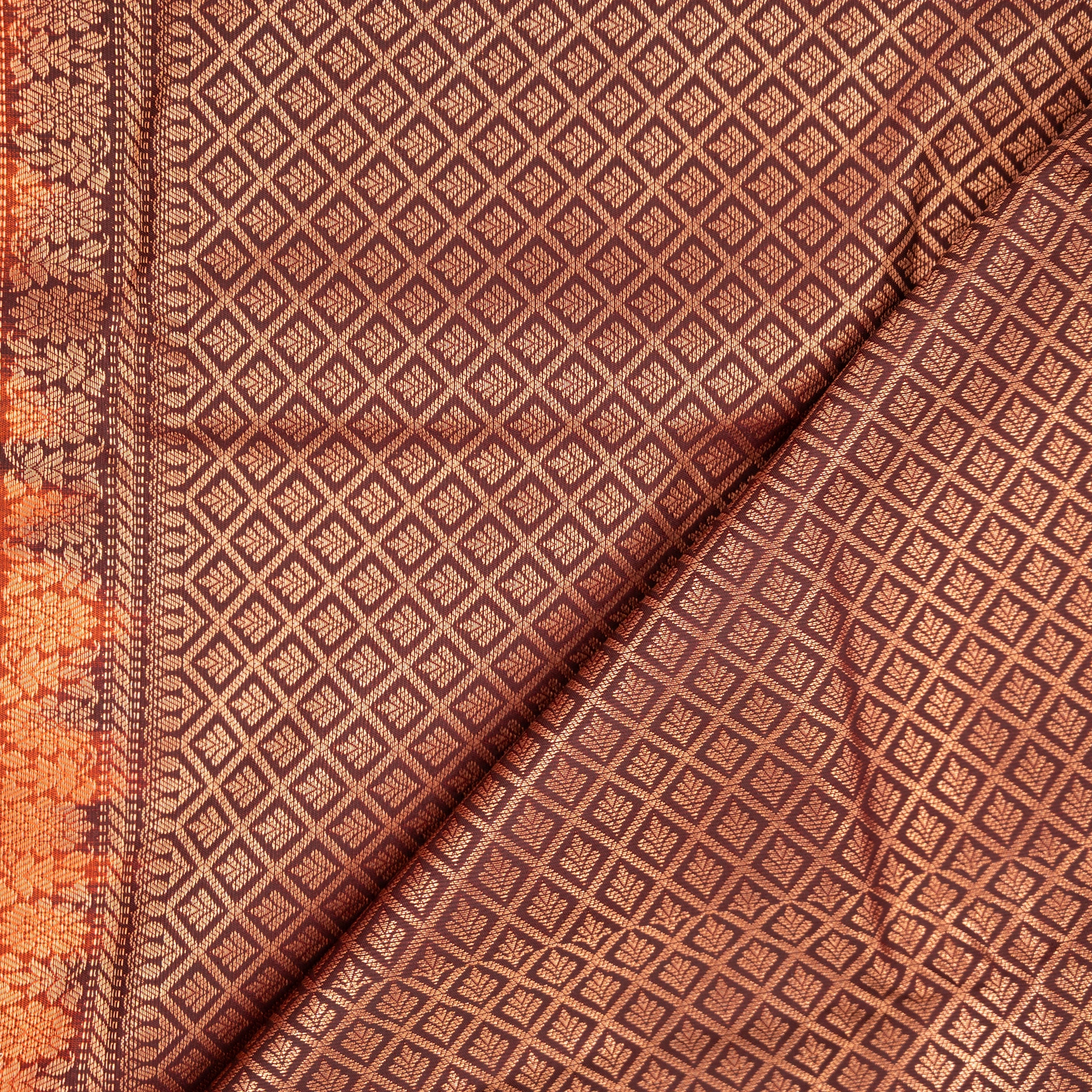 Parvathi - Semi Silk Saree