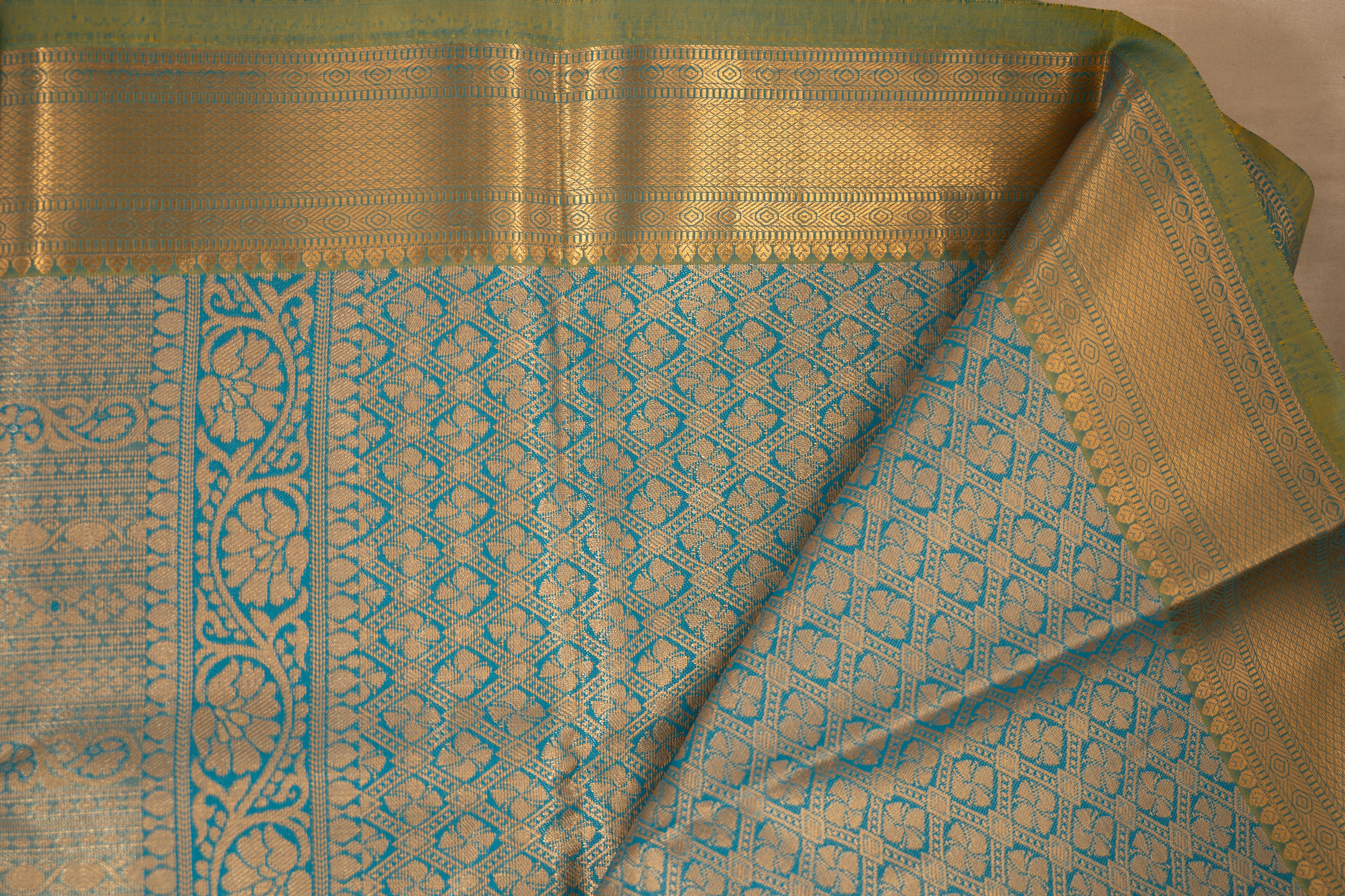 Ishani - Semi Silk Tissue Saree